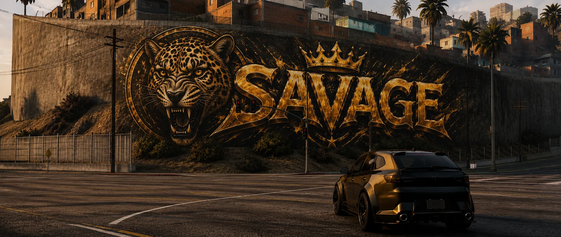 Paredão grafitado com a onça e o nome Savage coroado em dourado, numa avenida da Cidade Grande